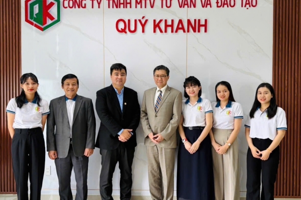 LÃNH SỰ QUÁN NHẬT BẢN TẠI ĐÀ NẴNG TỚI THĂM VÀ LÀM VIỆC ĐẦU NĂM MỚI 2025