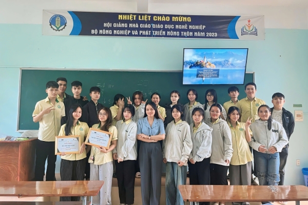 ĐẾN HẸN LẠI LÊN – TRAO GỬI NIỀM TIN, TIẾP SỨC TRI THỨC ĐẾN HẸN LẠI LÊN – TRAO GỬI NIỀM TIN, TIẾP SỨC TRI THỨC