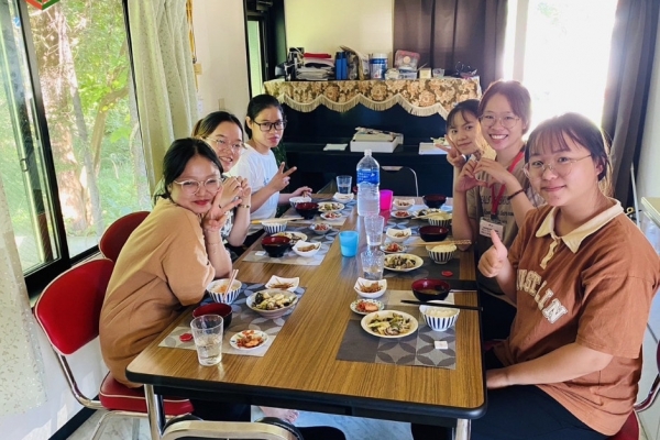 CUỘC SỐNG THỰC TẬP SINH SAU XUẤT CẢNH 
